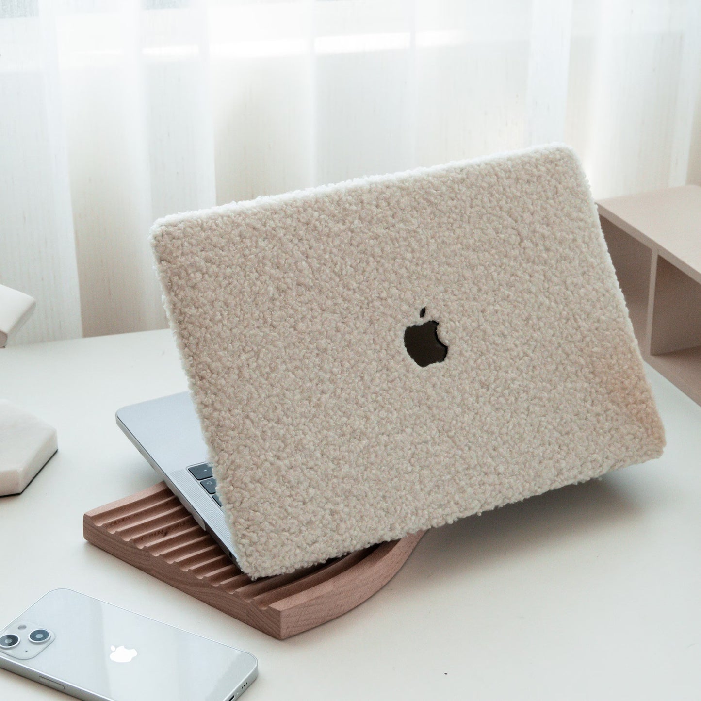 TEDDY MacBook Case - Oat