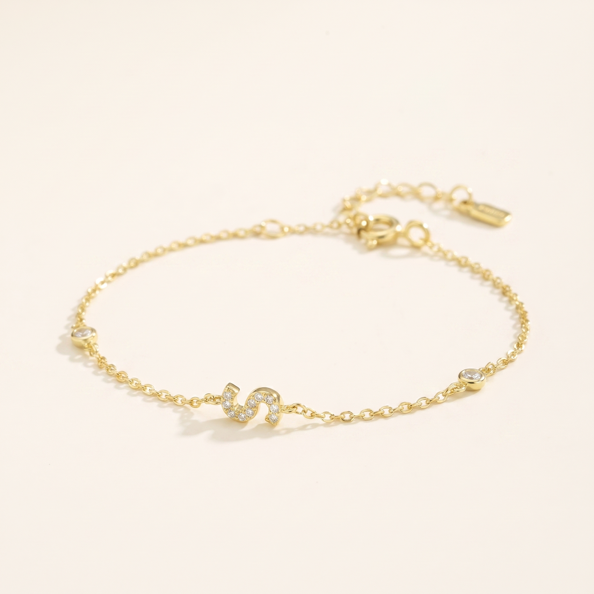 INITIAL Bracelet